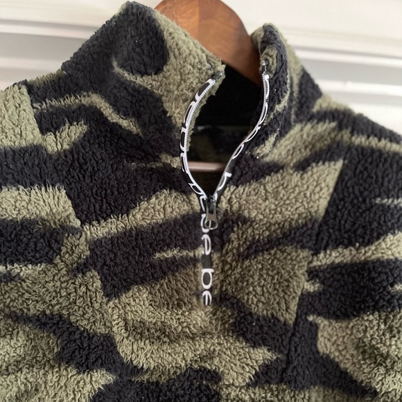Bebe Sherpa Camo Zip Pullover (S) - Picture 2 of 4